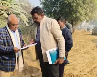 कानपुर : पेड़ व पोल शिफ्टिंग हुई नहीं तो कैसे अगस्त तक होगा बिठूर-मंधना मार्ग चौड़ा, DM ने दिए कार्य में तेजी लाने के निर्देश