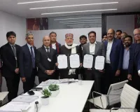 UP में बनेगा देश का सबसे बड़ा AI डाटा सेंटर, दावोस में AM Green Group के साथ यूपी सरकार का समझौता, 25 अरब डॉलर का होगा निवेश