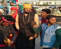 KGMU: सपेरा समाज का अनोखा प्रदर्शन, केजीएमयू के सामने बजाई बीन, लगाया यह बड़ा आरोप