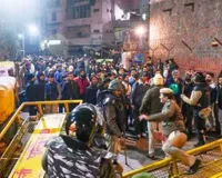 तुर्कमान गेट पथराव मामला : दिल्ली पुलिस ने की तीन और लोगों की गिरफ्तारी, अब तक 16 लोग गिरफ्तार