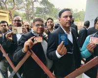 UP : बार काउंसिल चुनाव में पहले दिन हुआ 43.15 प्रतिशत मतदान