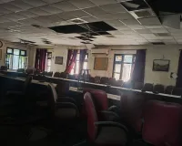 बरेली कॉलेज: मल्टीपर्पज हॉल कभी बिखेरता था चमक...अब जर्जर हालत में पड़ा वीरान