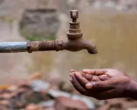 Bareilly: सीवर और नालियों से गुजर रहे पानी कनेक्शन हटाने के निर्देश, लीकेज बन सकता है खतरा