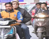 Moradabad: कोहरे की चादर में लिपटी सुबह, धूप निकलते ही मिली राहत