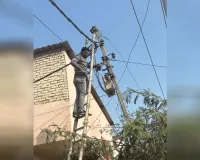 Bareilly: नंबरों की दौड़ में निगम ''बेपरवाह'', कर्मचारियों की जान दांव पर