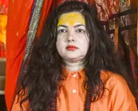 स्वामी अविमुक्तेश्वरानंद में अहंकार काफी है और ज्ञान शून्य, माघ मेले में हुए विवाद पर बोलीं ममता कुलकर्णी