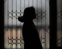 Bareilly: जेल से छूटकर आया रेप का आरोपी, फोटो एडिट कर किए वायरल, विरोध पर महिला को पीटा