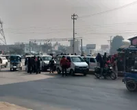 दुबग्गा में डग्गामार वाहनों का बोलबाला, सुरक्षा से खुलेआम हो रहा खिलवाड़