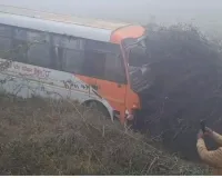 अमेठी में भीषण सड़क हादसा... दो की मौत, चार घायल