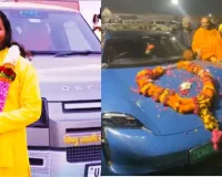माघ मेले में लग्जरी का तड़का: सतुआ बाबा के काफिले में अब Porsche कार, भक्त हैरान!