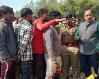 Sultanpur News: सड़क पार कर रही युवती को अज्ञात वाहन ने कुचला,मौत