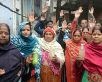 नलों में आ रहा सीवर का पानी, सड़क पर जलभराव... आलमबाग के कई इलाकों के लोग परेशान