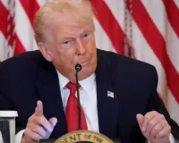 ग्रीनलैंड पर ट्रंप का यू-टर्न, डेनमार्क से सौदा करने के मूड में!