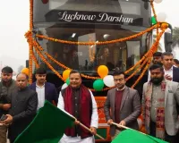 डबलडेकर बस का हुआ लोकार्पण, आज से पर्यटकों को कराएगी ''लखनऊ दर्शन''