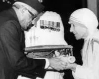 25 जनवरी : मदर टेरेसा को 'भारत-रत्न' प्रदान किया गया