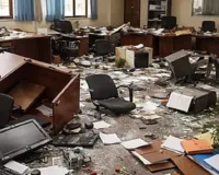 पश्चिम बंगाल में SIR को लेकर हुए हिंसक विरोध: चाकुलिया में BDO कार्यालय में तोड़फोड़-आगजनी, 20 लाख का नुकसान, पुलिस पर पथराव