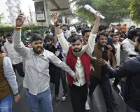 लखनऊ विश्वविद्यालय में छात्रों का UGC विनियम 2026 के खिलाफ उबाल, बोले छात्र 