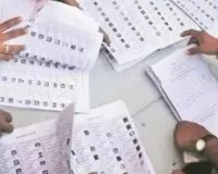 नो-मैपिंग मतदाताओं की सुनवाई को लेकर शिकायत: सपा ने मुख्य निर्वाचन अधिकारी को सौंपा ज्ञापन, अधिकारियों की संख्या बढ़ाने की मांग