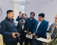  लखनऊ : DM ने किया सुनवाई केंद्रों का औचक निरीक्षण, कंट्रोल रूम की व्यवस्था देखी