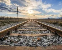 पटरी पर फिर दौड़ेगी श्रीलंका के रेल,  इस स्टेशन की मरम्मत में जुटा भारत 