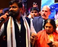  पवन सिंह को मिला बेस्ट बर्थडे गिफ्ट....रीमिक्स गाने ने रिलीज होते ही उड़ाया गर्दा, 2016 में आई फिल्म भोजपुरिया राजा का है सांग 