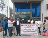 मतदाता जागरूकता पर आयोजन:  बाराबंकी में छात्र-छात्राओं ने निकाली रैली, दिलाई शपथ; कहा- 100% मतदान का लक्ष्य