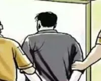  आजमगढ़ पुलिस को मिली सफलता: अंतर्राज्यीय शराब तस्करी गिरोह का भंडाफोड़, दो तस्कर गिरफ्तार