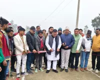  बाराबंकी में क्रिकेट टूर्नामेंट का आगाज: ब्लॉक प्रमुख ने किया उद्घाटन, बड़ागांव ने जीता पहला मुकाबला