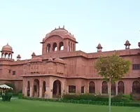 लाल इमारतों वाला वैभवशाली जीवंत शहर बीकानेर