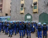  दिल्ली के तुर्कमान गेट पर सुरक्षा व्यवस्था के कड़े इंतजाम, पथराव की घटना के एक दिन बाद अर्द्धसैनिक बलों की तैनाती