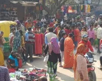 मंगल बाजार पर रार... नगर आयुक्त बोले- नई जगह तलाशे, पीडब्ल्यूडी कालोनी से हटाया जाए 