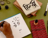 भारतीय प्रवासी दिवस और अंतरराष्ट्रीय हिंदी दिवस पर विशेष: शहद से मीठी हिंदी, दुनिया में घोल रही मिठास