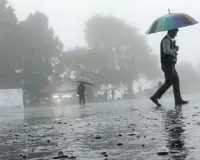 UP Weather: बारिश और ओलावृष्टि ने बढ़ाई यूपी के कई जिलों में ठिठुरन, सरसों-आलू की फसल पर आफत 