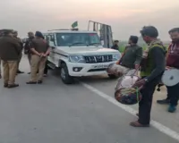 Bareilly : कुख्यात सटोरिया जगमोहन जिला बदर, ढोल-मंजीरा बजाकर किया जिले की सीमा से बाहर