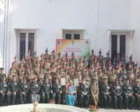 एनसीसी कैडेटों को राज्यपाल आनंदीबेन पटेल ने किया सम्मानित