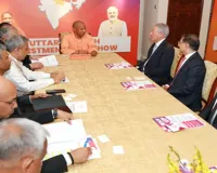 सीएम योगी की सिंगापुर यात्रा :  विदेशी निवेशकों संग की बैठक, यूनिवर्सल सक्सेस ग्रुप UP में करेगा 6,650 करोड़ रुपये का निवेश 