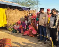 Etawah News : पत्नी ने प्रेमी के साथ मिलकर की पति को कुल्हाड़ी से काटा, इलाके में सनसनी, जांच में जुटी पुलिस 