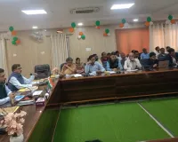 बाराबंकी : आयुष्मान कार्ड की धीमी गति पर डीएम ने जताई नाराजगी, कहा- स्वास्थ्य सेवाओं में लापरवाही बर्दाश्त नहीं 