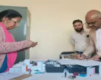 कानपुर : पीएचसी उत्तरीपुरा का डीएम ने किया औचक निरीक्षण, अनुपस्थित स्वास्थ्यकर्मियों का कटेगा वेतन 