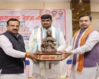 कानपुर पहुंचे धर्मपाल सिंह, कहा- प्रत्येक बूथ पर 200 युवाओं को बनाएं मतदाता