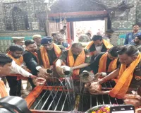 बाराबंकी : मंडलायुक्त ने फाल्गुनी महाशिवरात्रि मेले का लिया जायजा, कहा- श्रद्धालुओं को किसी भी तरह की न हो असुविधा