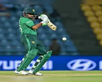 टी20 विश्व कप : फरहान की अर्धशतकीय पारी से पाकिस्तान ने इंग्लैंड को दिया चुनौतीपूर्ण लक्ष्य 