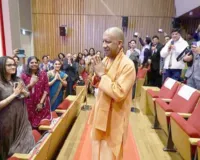 जापान में प्रवासी भारतीयों से मिले सीएम योगी : पूर्व की सरकारों पर बोला हमला, कहा- डकैती की प्रवृत्ति वालों को ही रास आता था अंधेरा