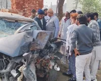 Bareilly: दर्दनाक हादसा...शादी से लौटते वक्त पेड़ से टकराई कार, हादसे में तीन की मौत