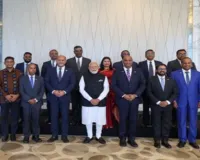 PM Modi Malaysia Visit : पीएम मोदी ने मलेशिया में भारतीय मूल के नेताओं से की मुलाकात, उपलब्धियों को भी सराहा