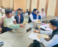 सम्पूर्ण समाधान दिवस : 504 में से मात्र 73 शिकायतों का निस्तारण, डीएम ने सदर तहसील में सुनीं जनता की समस्याएं