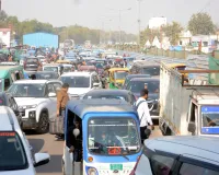 पाइप लाइन में योजनाएं,जाम से कराह रहा शहर... प्रभारी मंत्री ने विधान भवन के सामने से बड़े वाहनों पर प्रतिबंध का दिया था निर्देश