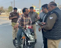 Bareilly: ब्लैक स्पॉट्स की पहचान...नैनीताल मार्ग पर परिवहन विभाग ने किए 52 वाहनों के चालान