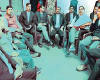 Bareilly : एसडीएम के सामने पेशकार से मारपीट, अधिवक्ताओं ने लगाए भ्रष्टाचार के आरोप