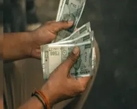 Bareilly: सऊदी अरब भेजने के नाम पर दो लाख ठगे, एडीजी के आदेश पर दर्ज हुई रिपोर्ट